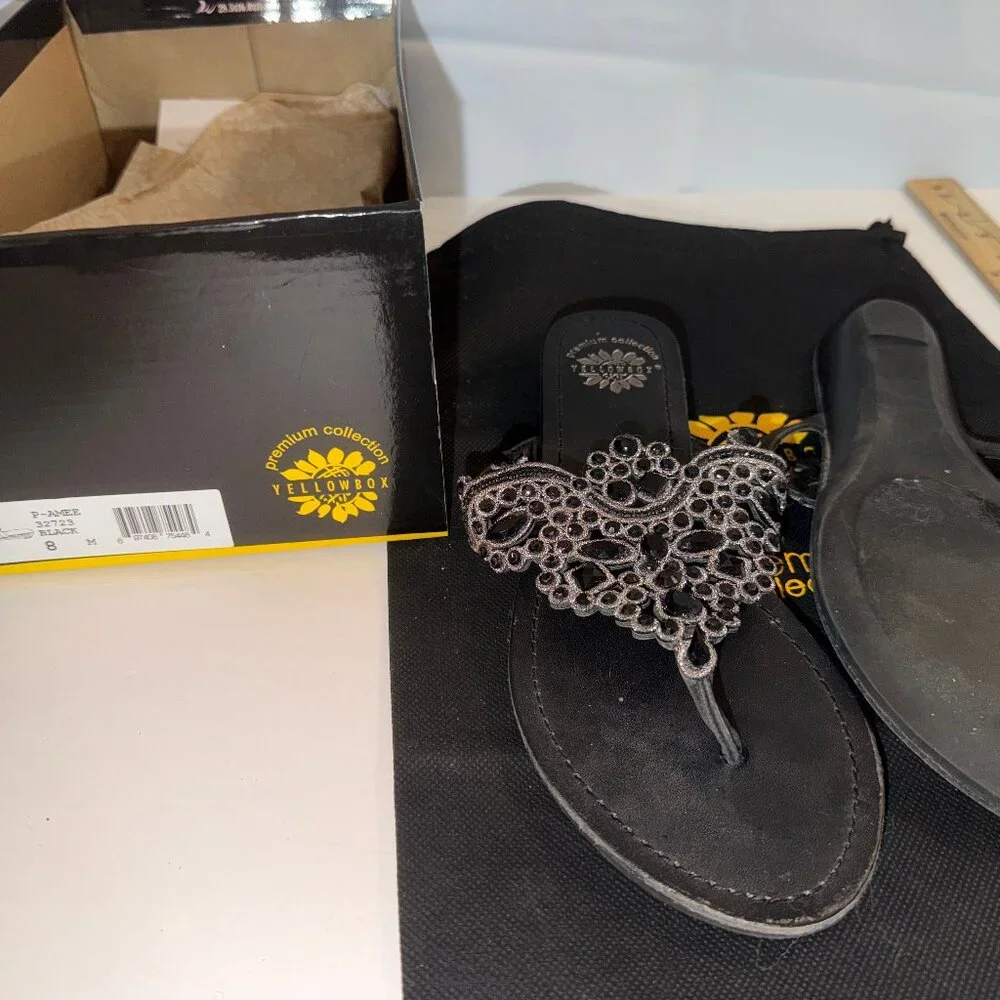Yellow Box Pamee Black Embellished Thong Sandals Women’s Size 8 - Picture 7 of 8